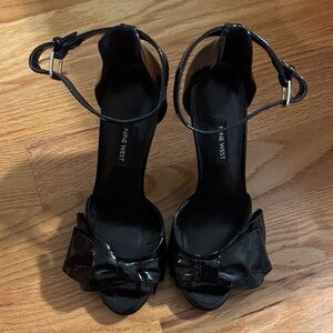 Nine West Black Patent Heels with Bow